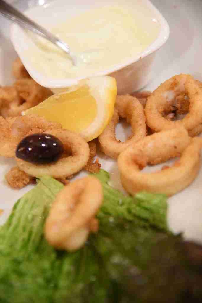 Pržene Lignje — fried calamari